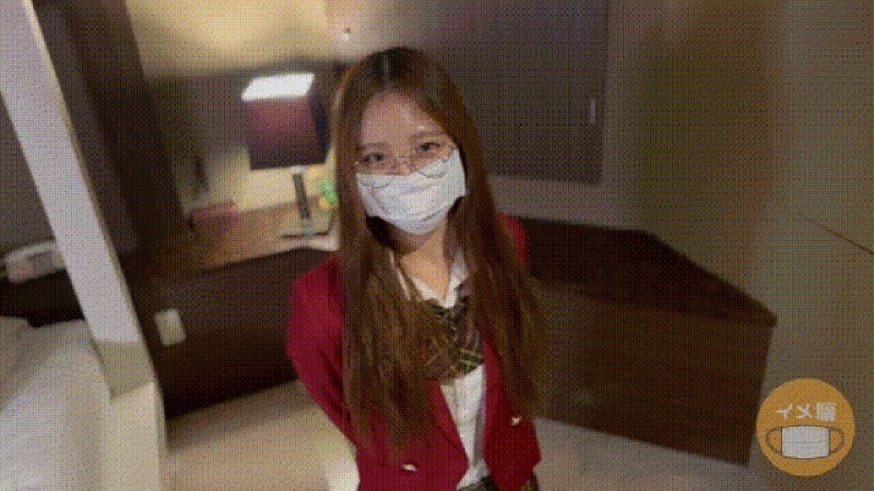 FC2-PPV-4617668 Seorang gadis berusia 18 tahun sungguhan membuat debut AV-nya untuk merayakan kelulusannya IMEDAMAFC2